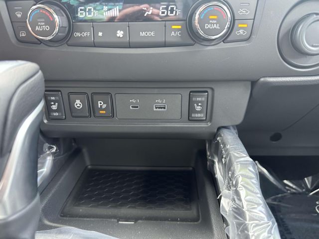 2025 Nissan Frontier King Cab 4x4 SV