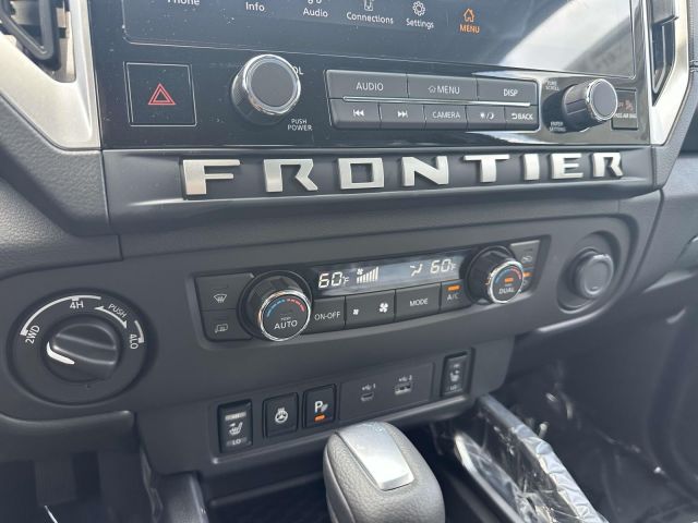 2025 Nissan Frontier King Cab 4x4 SV
