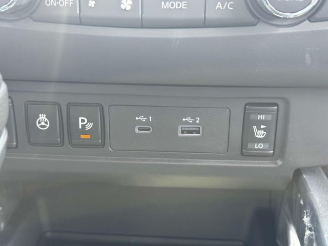 2025 Nissan Frontier King Cab 4x4 SV