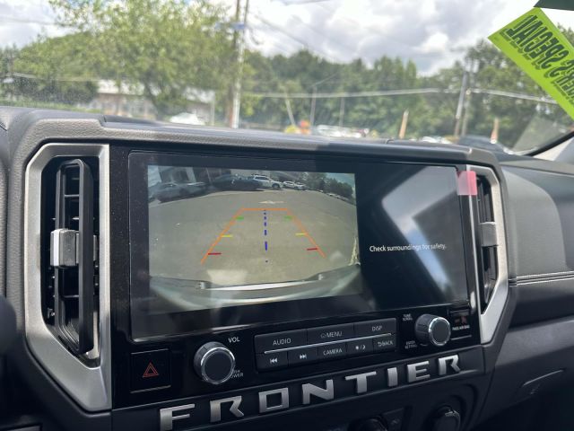 2025 Nissan Frontier King Cab 4x4 SV