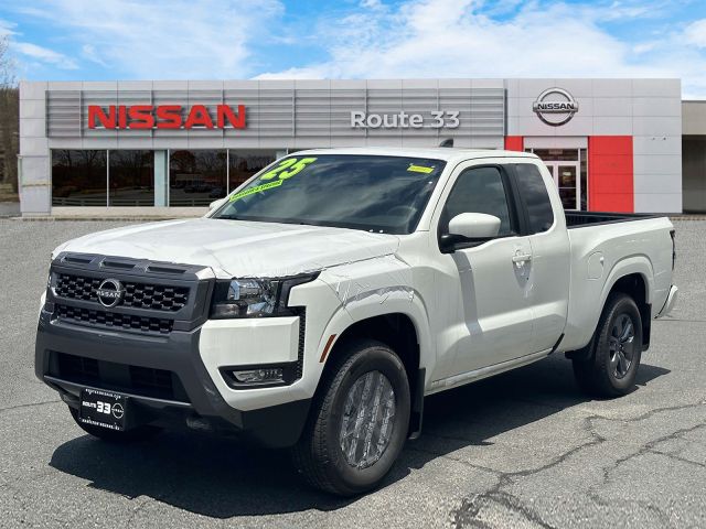 2025 Nissan Frontier King Cab 4x4 SV