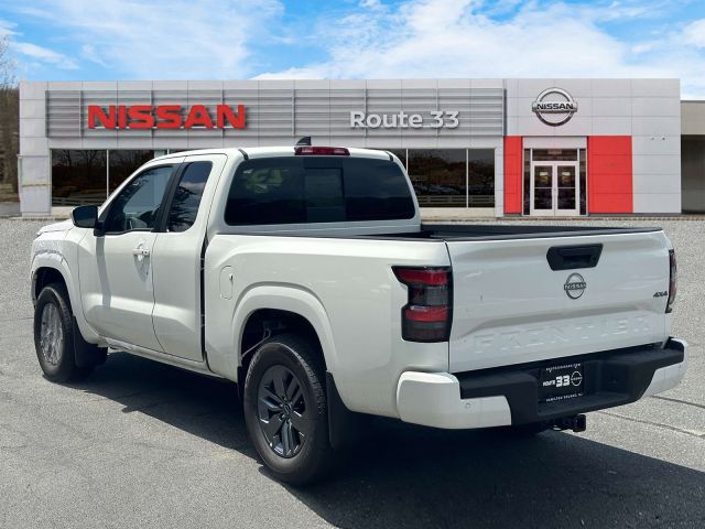 2025 Nissan Frontier King Cab 4x4 SV