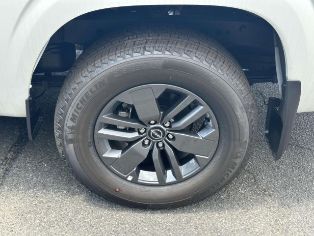 2025 Nissan Frontier King Cab 4x4 SV
