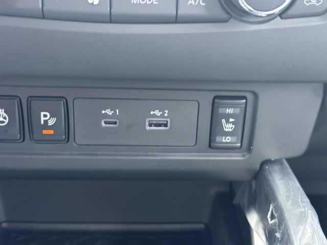 2025 Nissan Frontier King Cab 4x4 SV