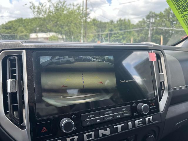 2025 Nissan Frontier King Cab 4x4 SV