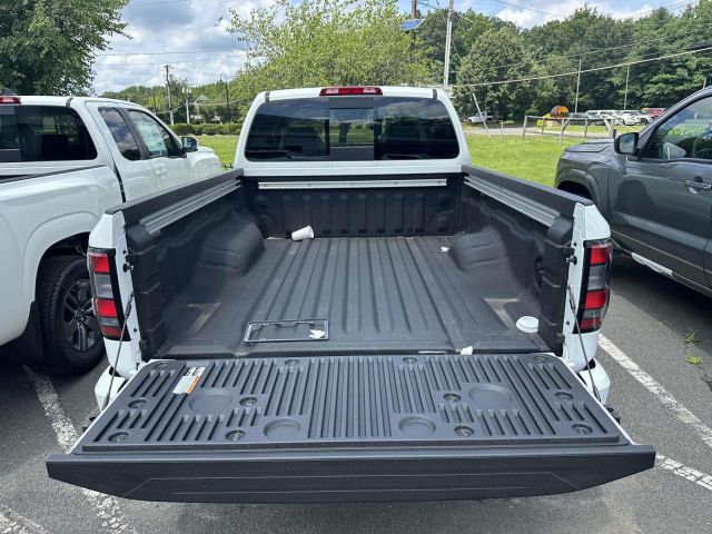 2025 Nissan Frontier King Cab 4x4 SV