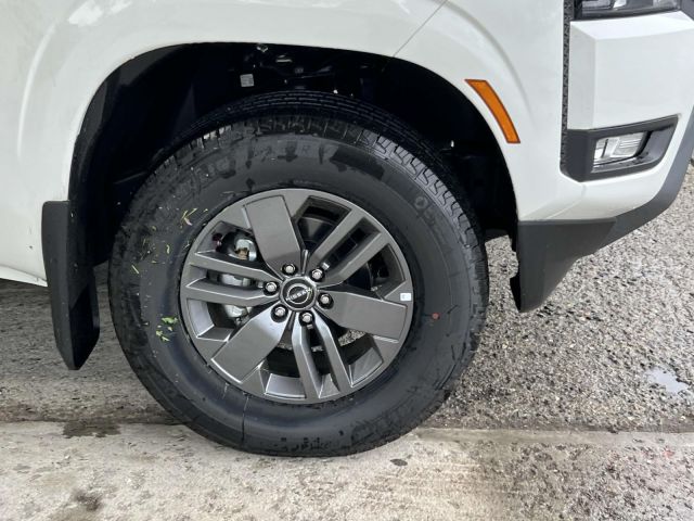 2025 Nissan Frontier King Cab 4x4 SV