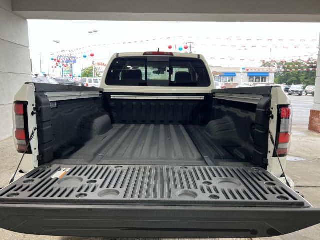 2025 Nissan Frontier King Cab 4x4 SV