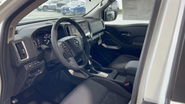 2025 Nissan Frontier King Cab 4x4 SV