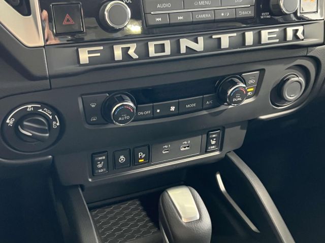 2025 Nissan Frontier King Cab 4x4 SV