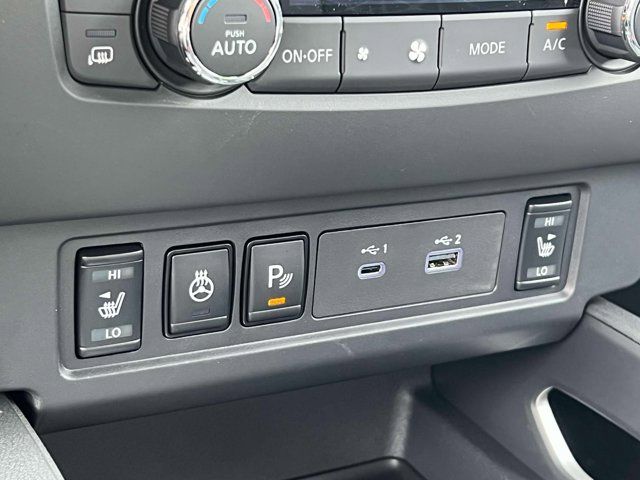 2025 Nissan Frontier SV