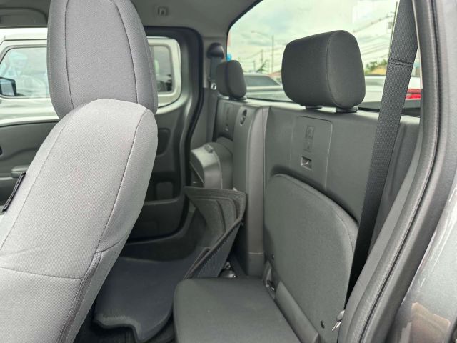 2025 Nissan Frontier King Cab 4x4 S