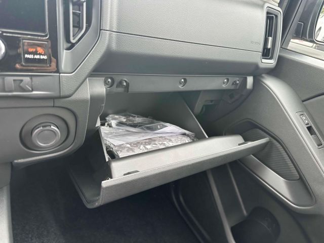 2025 Nissan Frontier King Cab 4x4 S