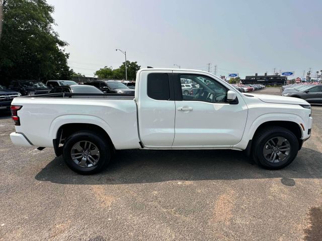 2025 Nissan Frontier King Cab 4x4 SV