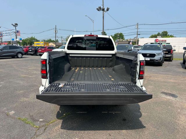 2025 Nissan Frontier King Cab 4x4 SV
