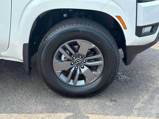 2025 Nissan Frontier King Cab 4x4 SV