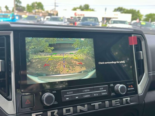 2025 Nissan Frontier King Cab 4x4 SV