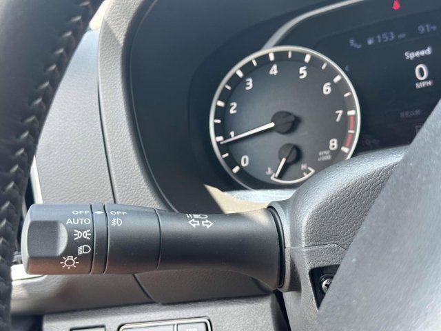2025 Nissan Frontier SV