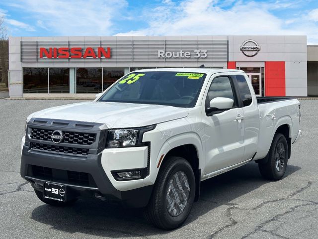 2025 Nissan Frontier King Cab 4x4 SV