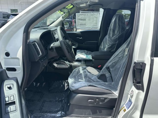 2025 Nissan Frontier King Cab 4x4 SV