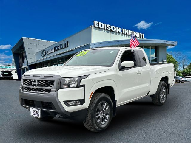 2025 Nissan Frontier King Cab 4x4 SV