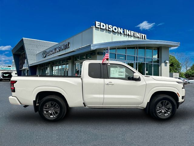 2025 Nissan Frontier King Cab 4x4 SV