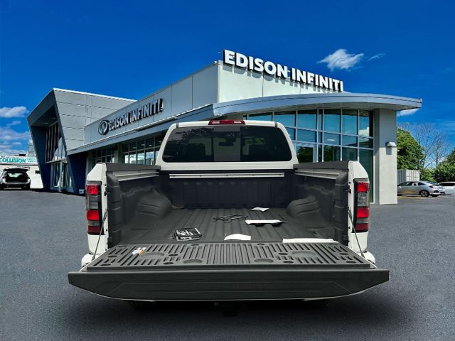 2025 Nissan Frontier King Cab 4x4 SV