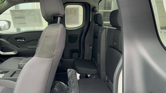 2025 Nissan Frontier SV 2025 Nissan Frontier SV