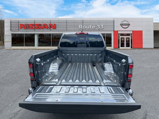 2025 Nissan Frontier King Cab 4x4 SV