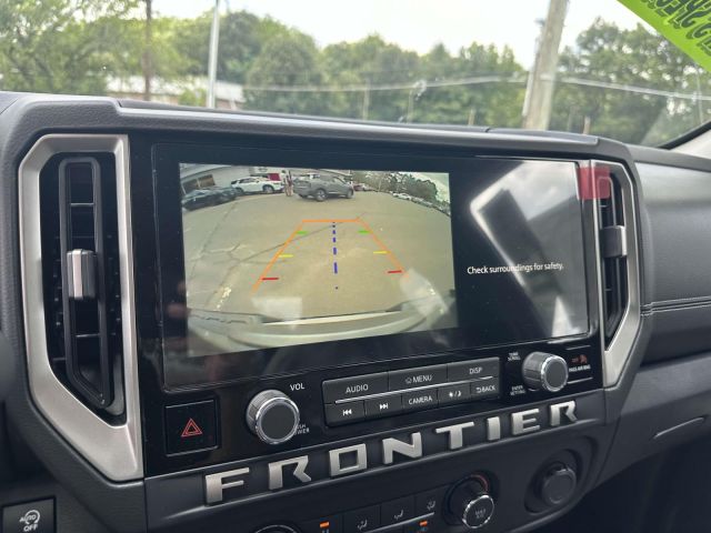2025 Nissan Frontier King Cab 4x4 SV