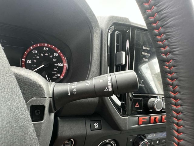 2025 Nissan Frontier Crew Cab 4x4 PRO-4X