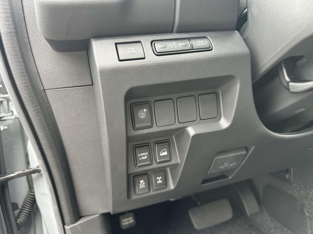 2025 Nissan Frontier Crew Cab 4x4 PRO-4X