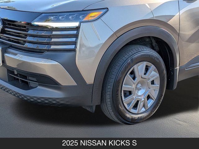2025 Nissan Kicks S 2025 Nissan Kicks S