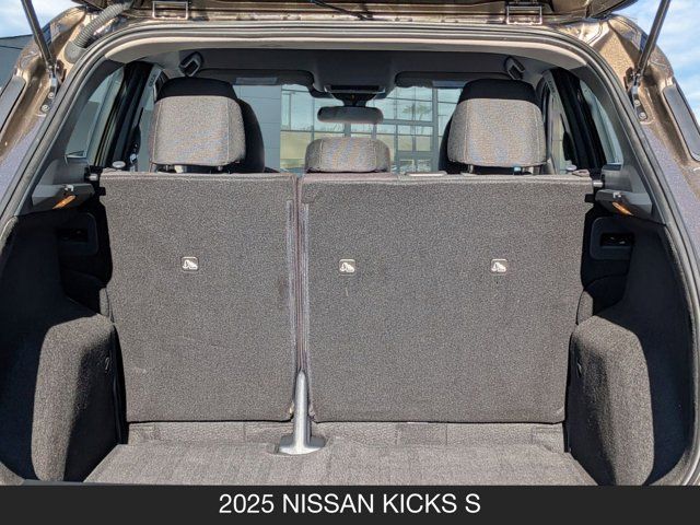 2025 Nissan Kicks S 2025 Nissan Kicks S