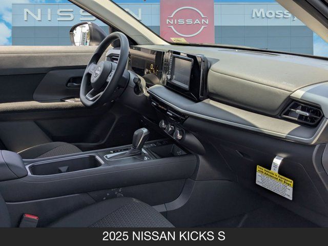 2025 Nissan Kicks S 2025 Nissan Kicks S