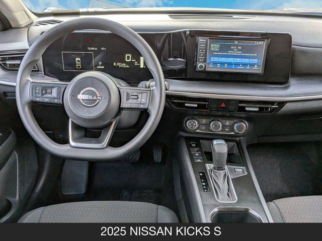 2025 Nissan Kicks S 2025 Nissan Kicks S
