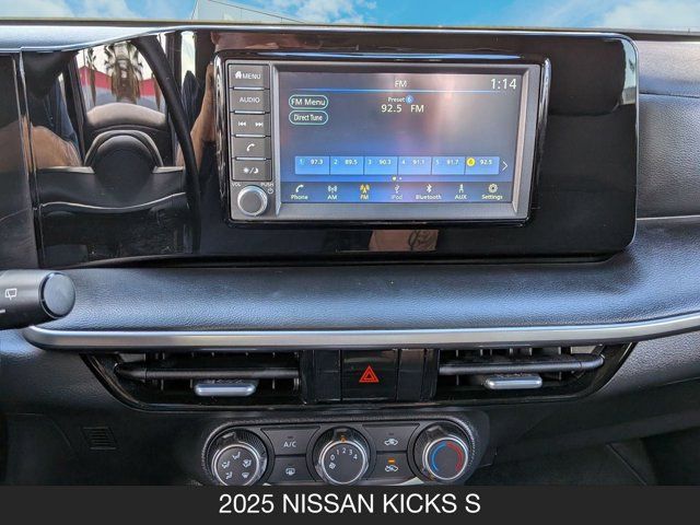 2025 Nissan Kicks S 2025 Nissan Kicks S