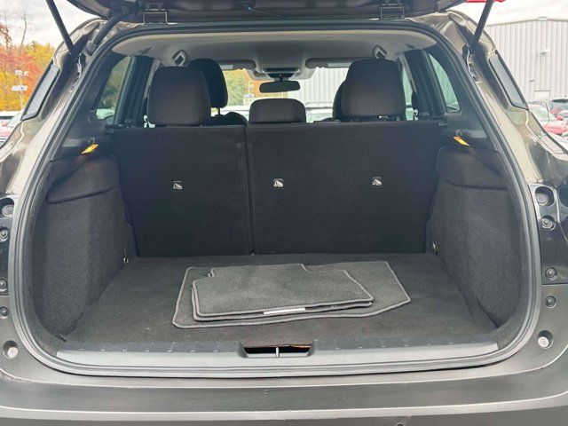 2025 Nissan Kicks S 2025 Nissan Kicks S