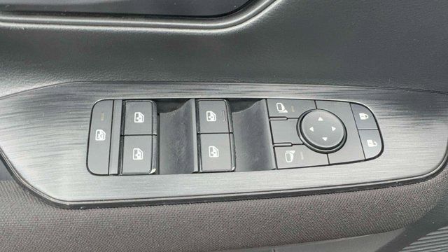 2025 Nissan Kicks S 2025 Nissan Kicks S