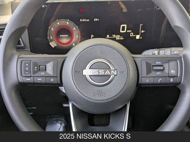 2025 Nissan Kicks S 2025 Nissan Kicks S