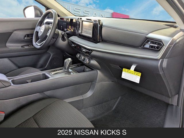 2025 Nissan Kicks S 2025 Nissan Kicks S