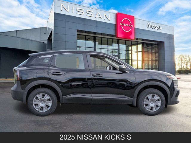 2025 Nissan Kicks S 2025 Nissan Kicks S