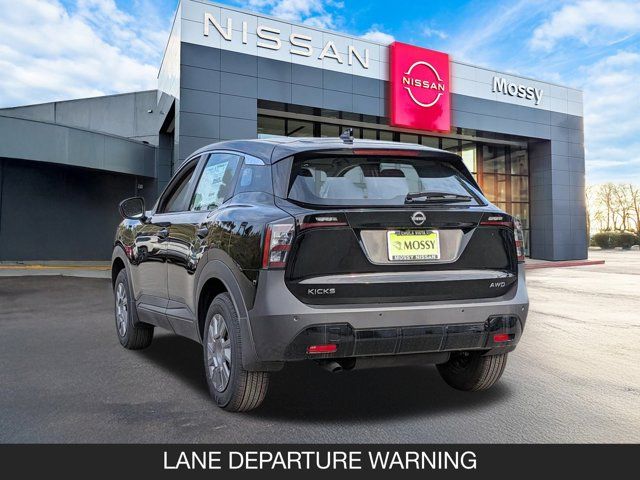 2025 Nissan Kicks S 2025 Nissan Kicks S