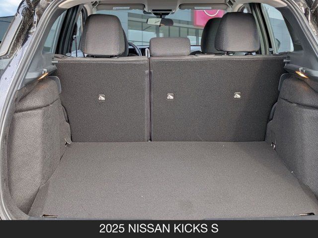 2025 Nissan Kicks S 2025 Nissan Kicks S