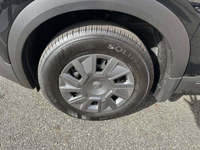 2025 Nissan Kicks S 2025 Nissan Kicks S