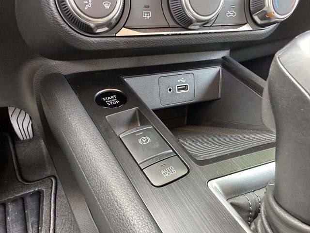 2025 Nissan Kicks S 2025 Nissan Kicks S