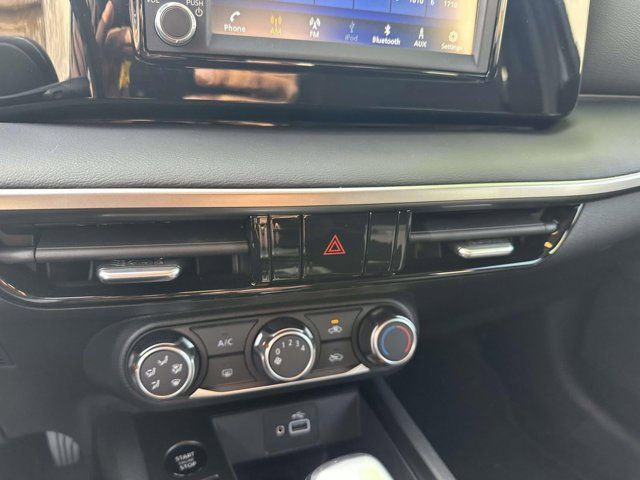 2025 Nissan Kicks S 2025 Nissan Kicks S