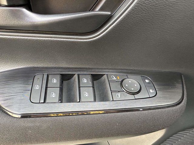 2025 Nissan Kicks S 2025 Nissan Kicks S