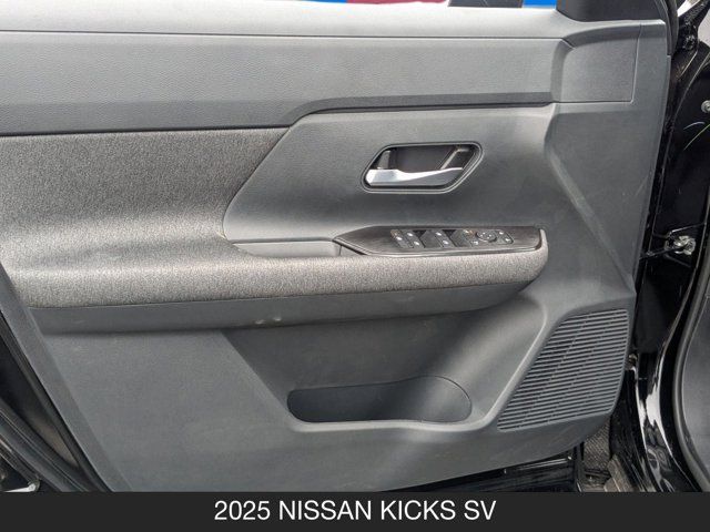2025 Nissan Kicks SV 2025 Nissan Kicks SV