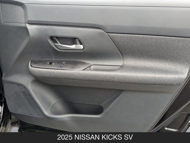 2025 Nissan Kicks SV 2025 Nissan Kicks SV